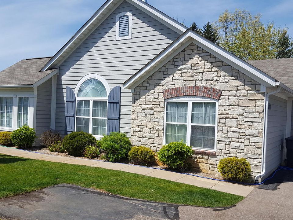 1st image of 2933 Villa Ln