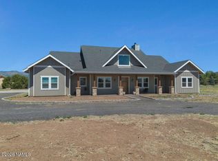 9821 E Jordan Ln, Flagstaff, AZ 86004