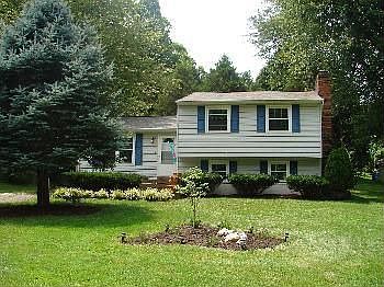 1st image of 7236 Mecklenburg Dr