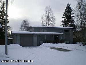 2nd image of 2979 Glacier St
