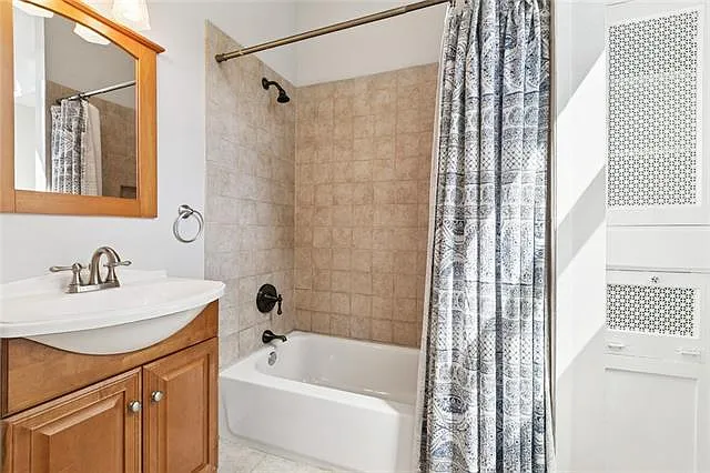 2222 Carondelet St #D — Photo 10