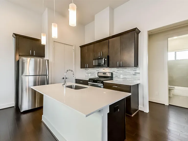 3206 N Macgregor Way #A — Photo 14