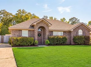 78 Spinning Wheel Dr, Wetumpka, AL 36092