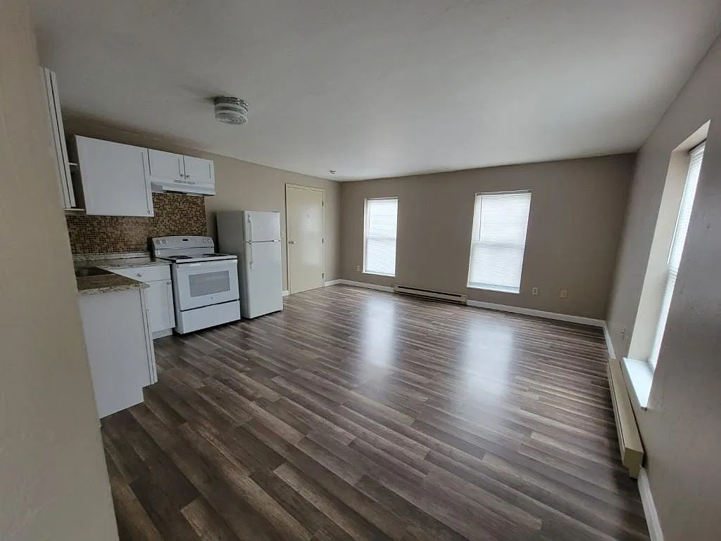 1 bed, $1,200 — Photo 1