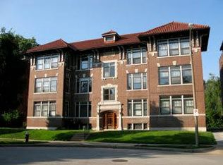 5867 Nina Pl APT 3W, Saint Louis, MO 63112