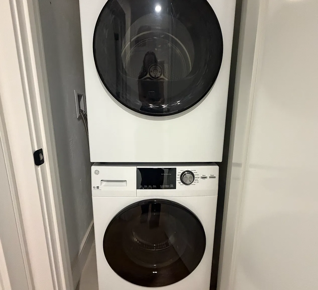 2 bed, $3,600 — Photo 1