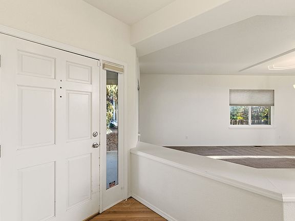 4th image of 10753 Jordan Ct