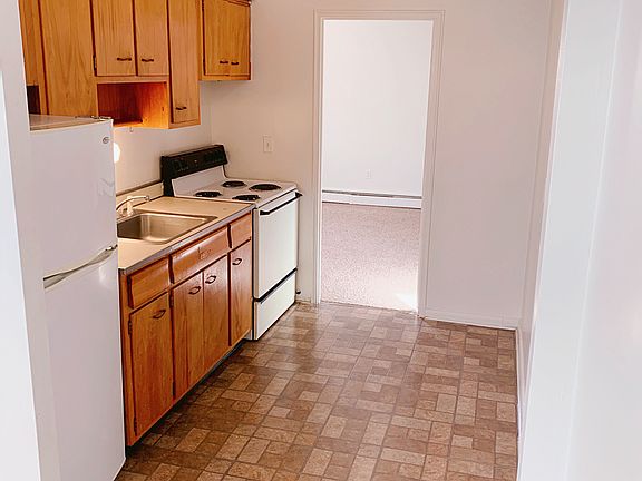 Galley eat in Kitchen 10X7.