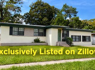 3114 Holly Berry Ln, Jacksonville, FL 32277