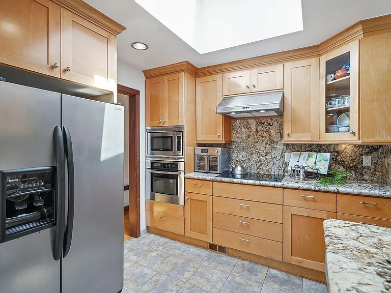 20205 Saratoga Vista Ct — Photo 8