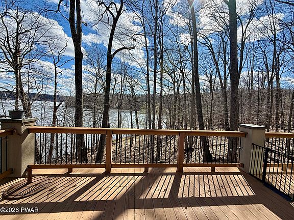 5th image of 2 Knollwood Rd