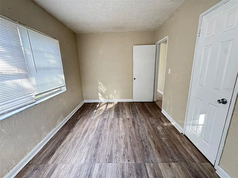 1209 Carlsbad Pl — Photo 13