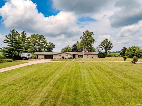 810 E State Road 28, Muncie, IN 47303