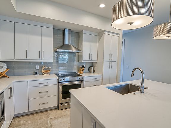 3rd image of 536 4th Ave S
