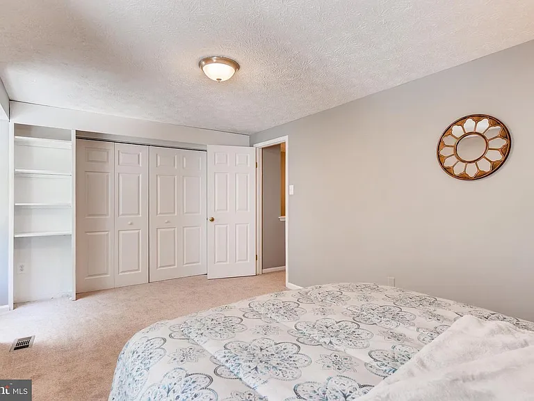 509 Oakmont Ct — Photo 11