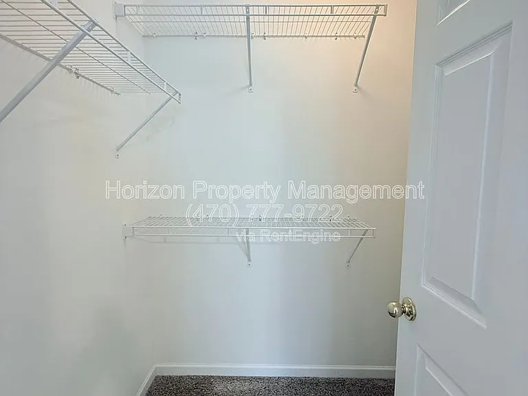 4019 Hidden Hollow Dr — Photo 15