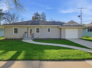 803 E 4th Ave, Brodhead, WI 53520