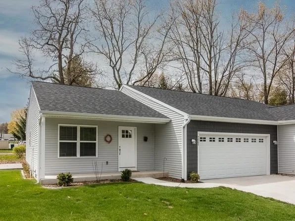 7061 Glendora Ln, Kalamazoo, MI 49009