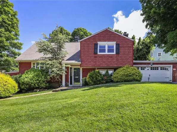 41 Pamela Lane, Valhalla, NY 10595