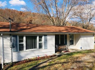 1138 Berry Rd, Elizabethton, TN 37643