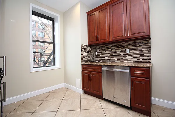 Rented by Nooklyn NYC LLC | media 16