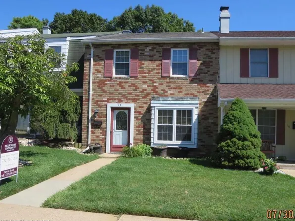 13 Kingsley Way, Freehold, NJ 07728