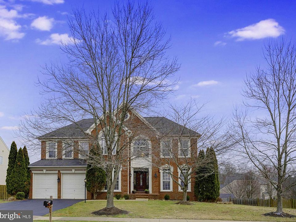1st image of 5703 Caribbean Ct