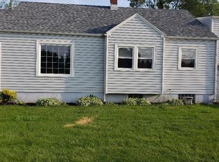 1566 E Dorothy Ln, Dayton, OH 45429