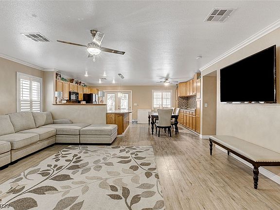 3rd image of 1068 Spotted Bull Ct