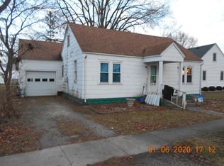 107 S Coffin St, Newman, IL 61942
