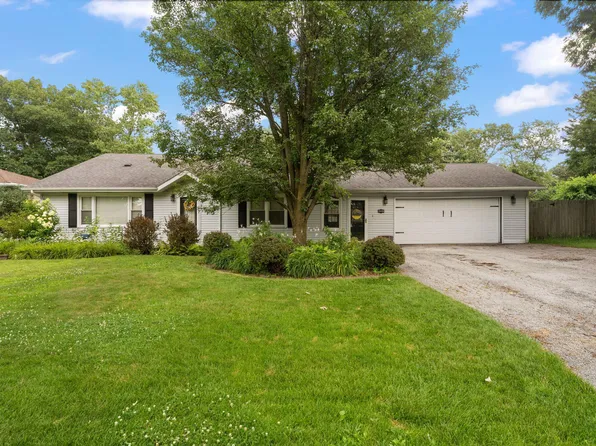 11119 Durbin Pl, Crown Point, IN 46307