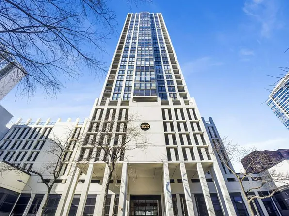 1122 N Clark St APT 3904, Chicago, IL 60610