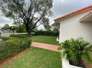 820 SW 89th Ave, Miami, FL 33174