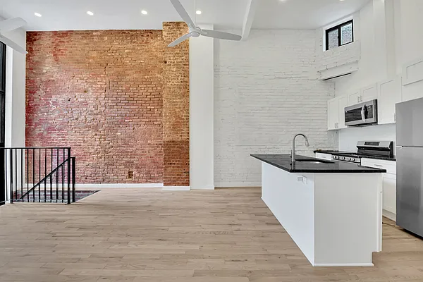 Rented by Compass | media 18