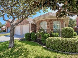 2644 Britany Cir, Bedford, TX 76022