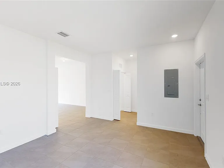 11815 SW 246th Ter — Photo 6