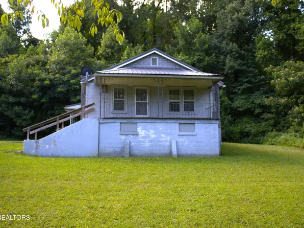 1886 5th St, Jellico, TN 37762