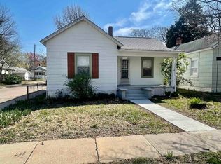 1102 S Ellis St, Wichita, KS 67211