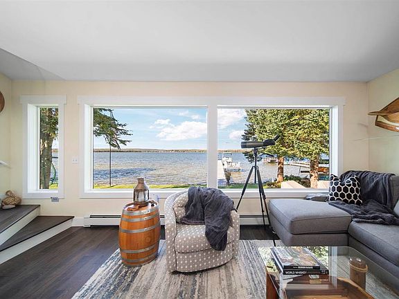 3rd image of 9555 Trails End Rd