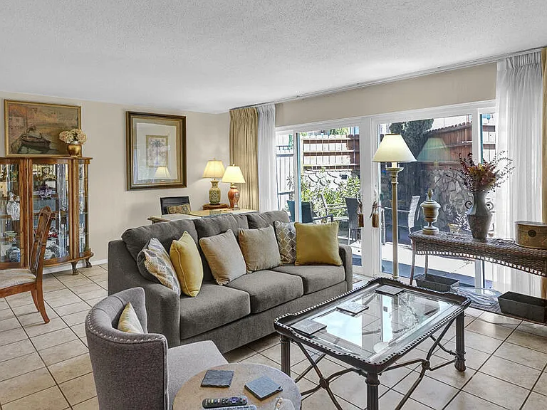 252 Shadow Mountain Dr #F1 — Photo 6