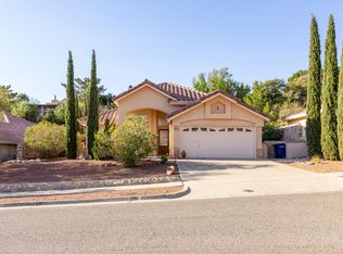 5611 Burning Tree Dr, El Paso, TX 79912