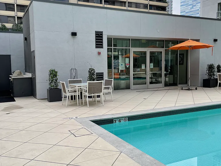 645 W 9th St #321 — Photo 12