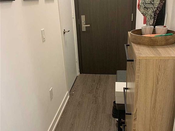 5th image of 1 Yorkville Ave #3008