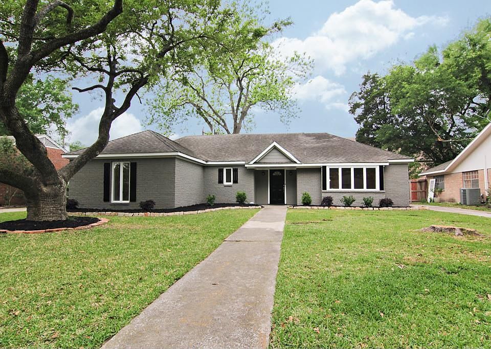1st image of 2514 Briarbrook Dr