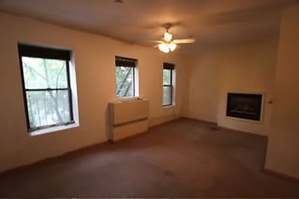 Rented by Robyn Lee, LREB | media 26