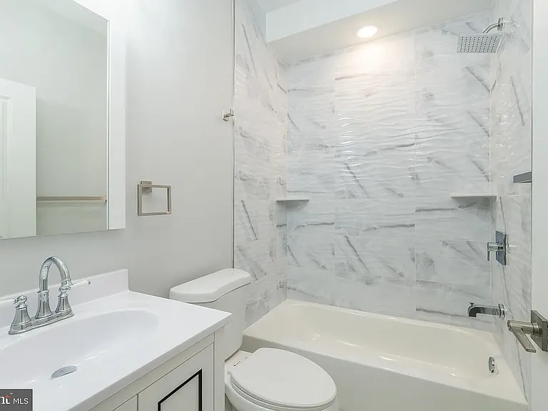 1720 S 22nd St #1 — Photo 22