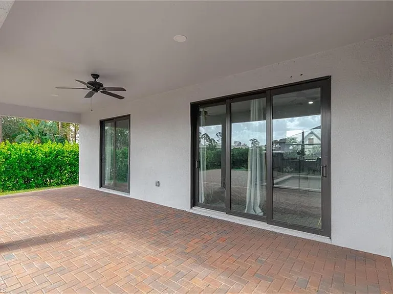 4665 Key Largo Ln — Photo 23