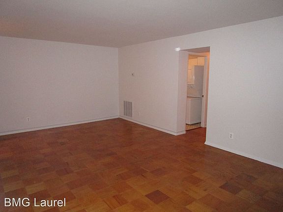 4th image of 11423 Commonwealth Dr APT 202