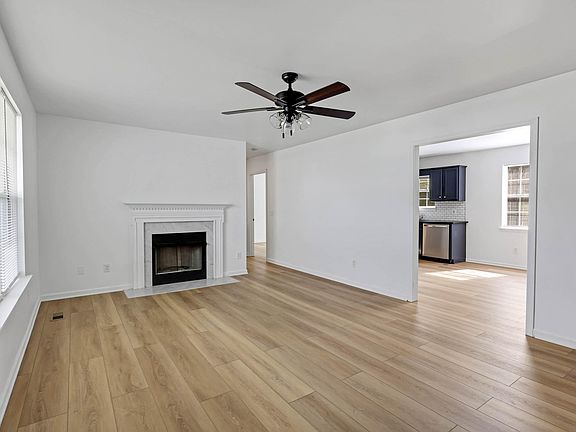 4th image of 65 Night Shade Ln