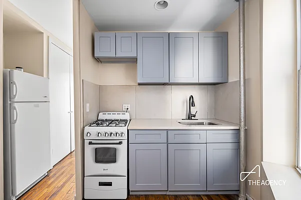 Rented by The Agency | media 3